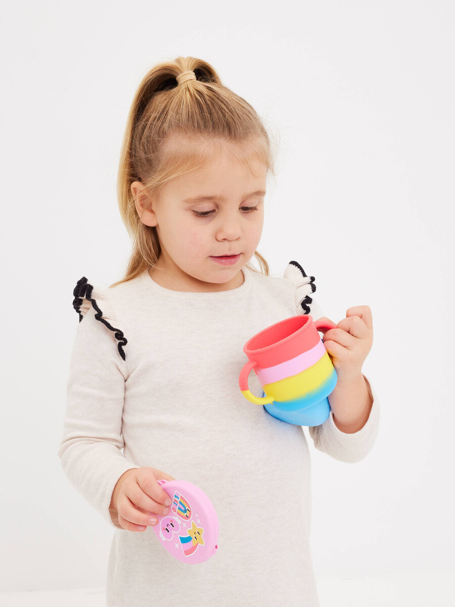 big dreams silicone container snack cup