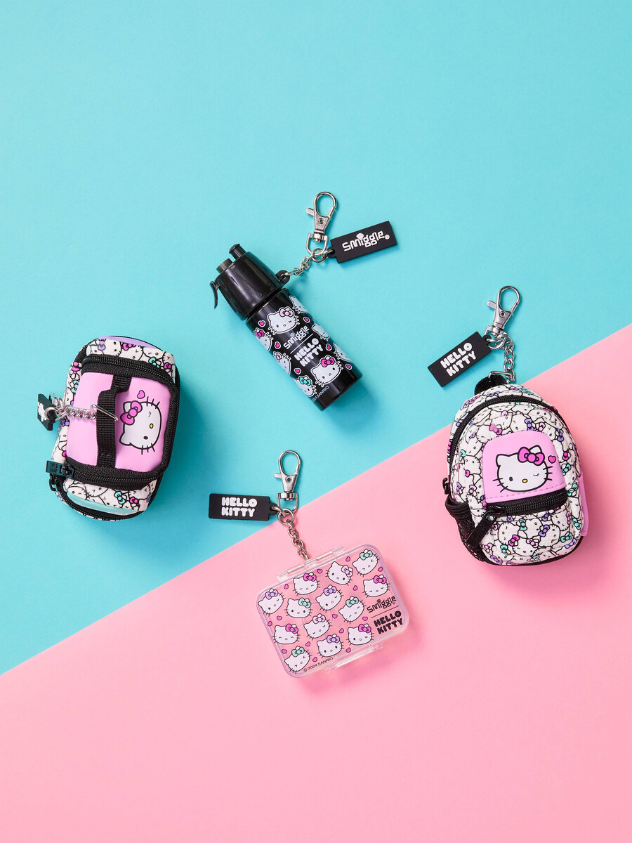 hello kitty mini collectable bottle keyring