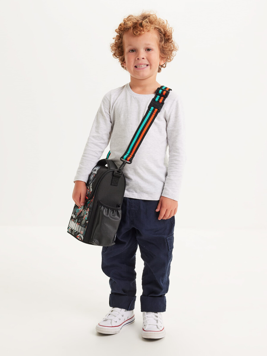 adventurous junior id lunchbox with strap